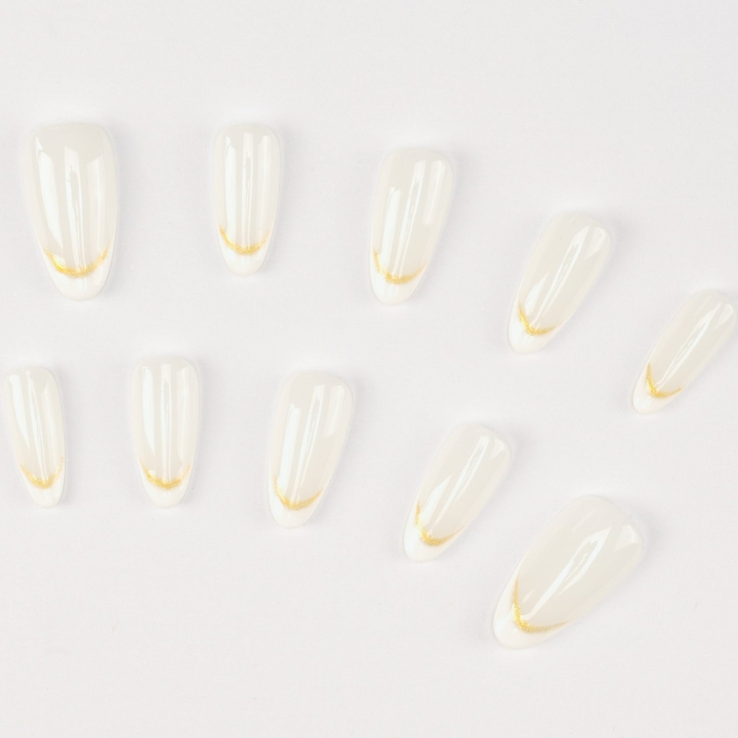 FASHION NAIL CXR-089 ネイルチップ アーモンド ロング ホワイト系 重複利用可能